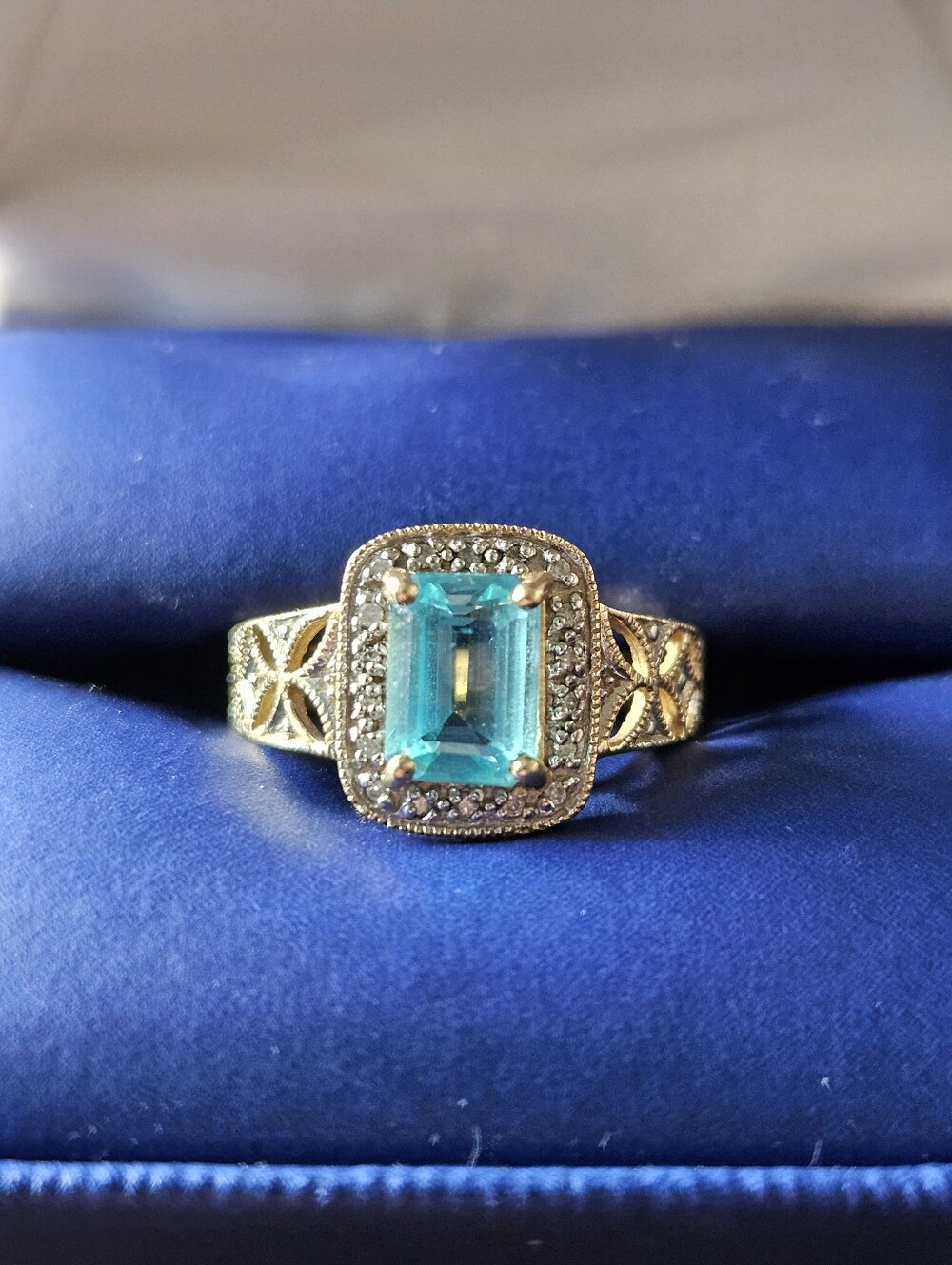 Vintage 14K Yellow Gold Filigree Halo Ring- Blue Stone & Diamond Accents-Size 8